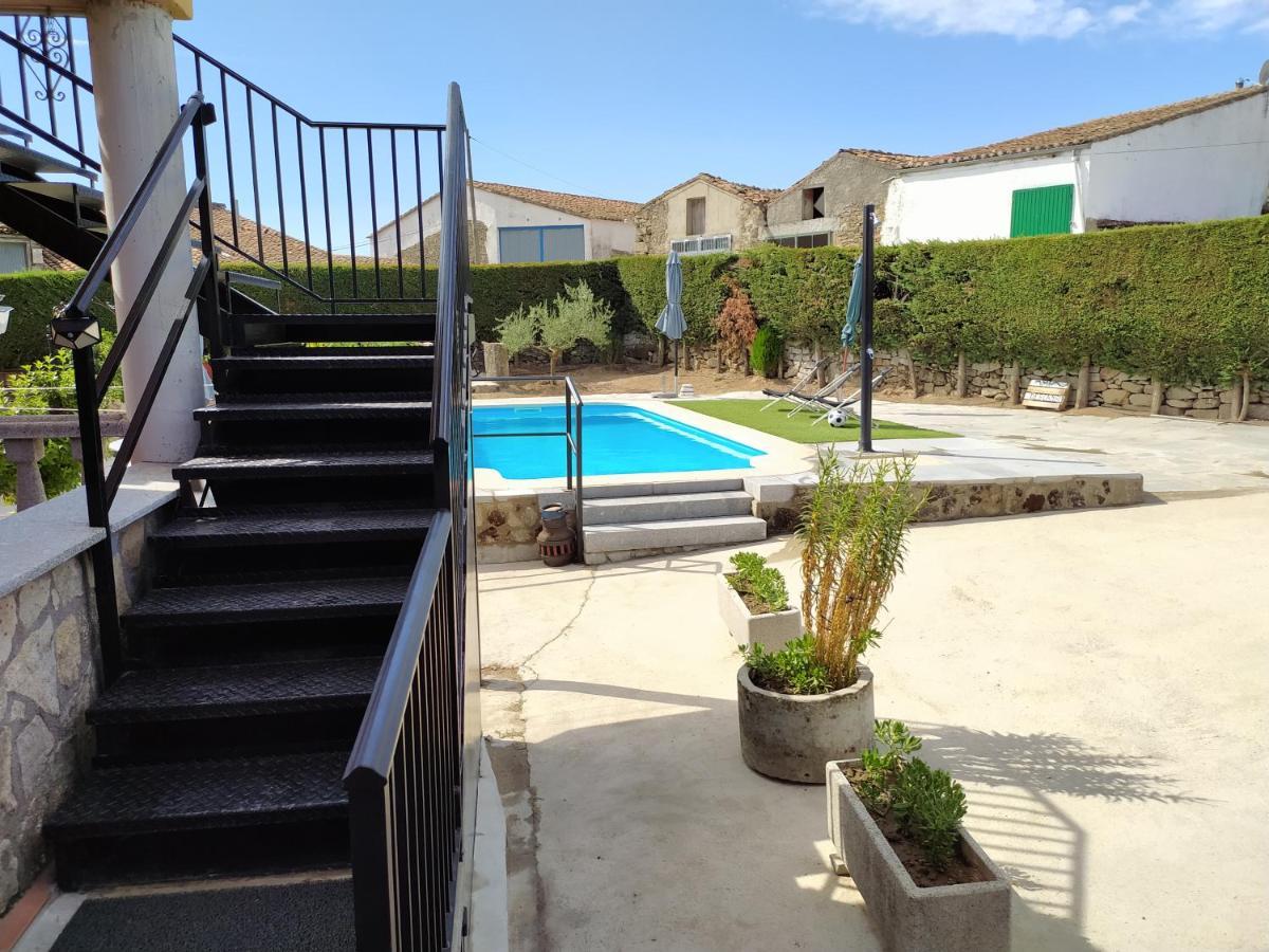 Casa Rural Mi Descanso Valdefuentes de Sangusin Luaran gambar