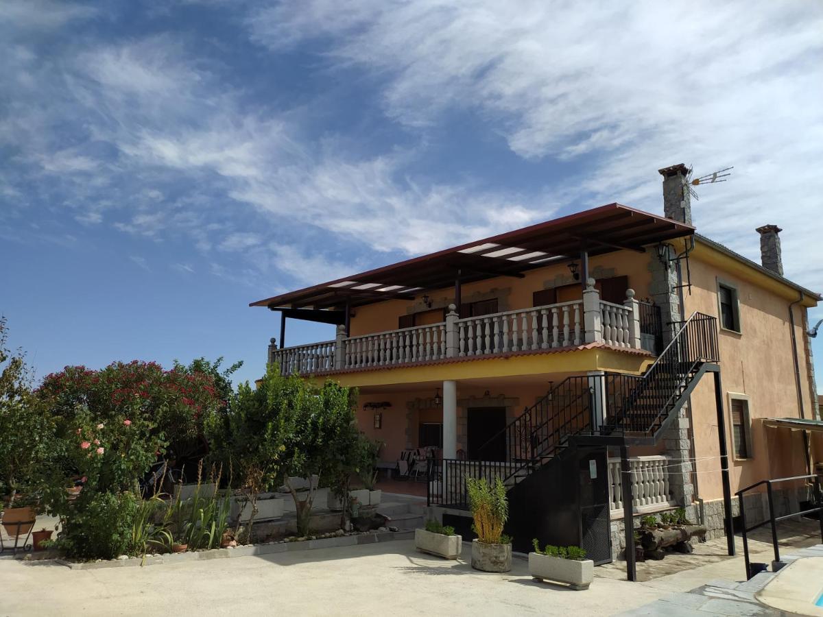 Casa Rural Mi Descanso Valdefuentes de Sangusin Luaran gambar