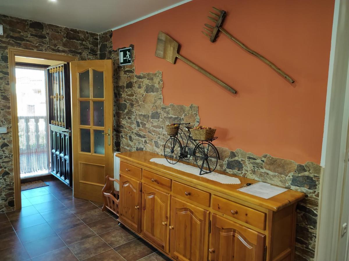 Casa Rural Mi Descanso Valdefuentes de Sangusin Luaran gambar