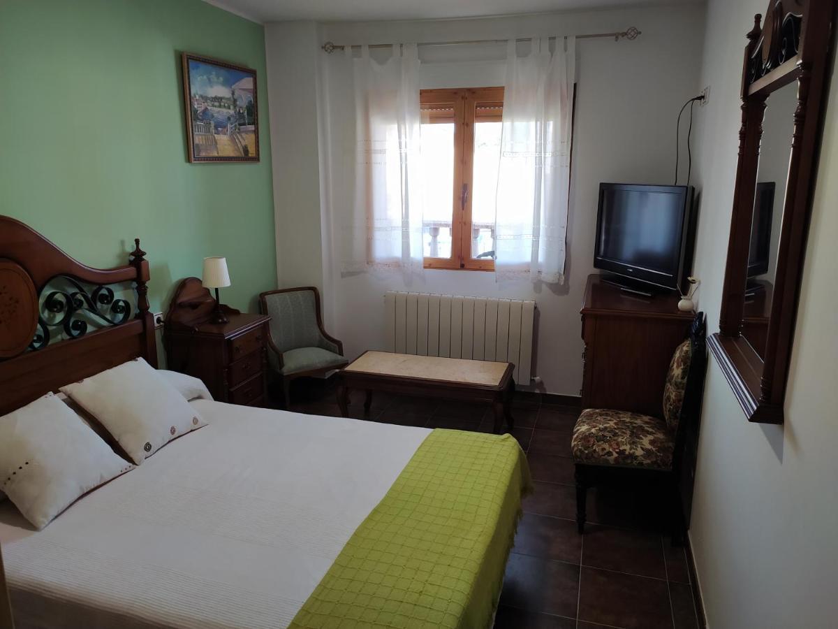 Casa Rural Mi Descanso Valdefuentes de Sangusin Luaran gambar
