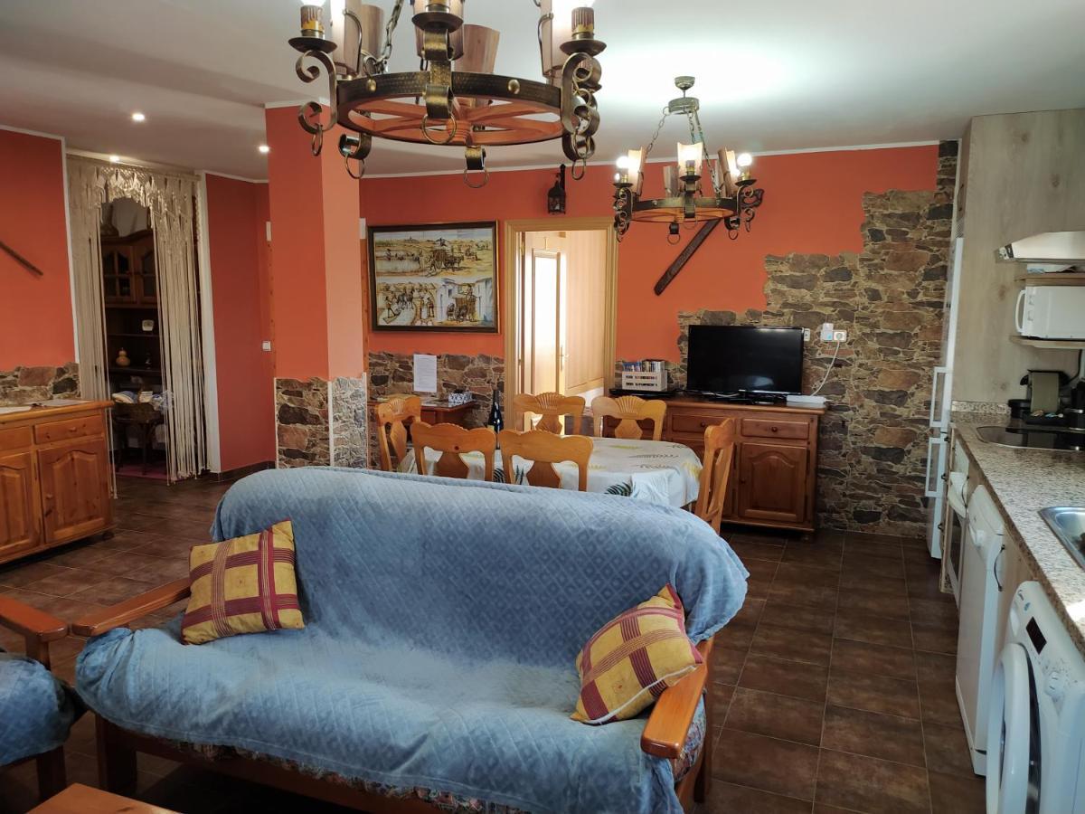 Casa Rural Mi Descanso Valdefuentes de Sangusin Luaran gambar