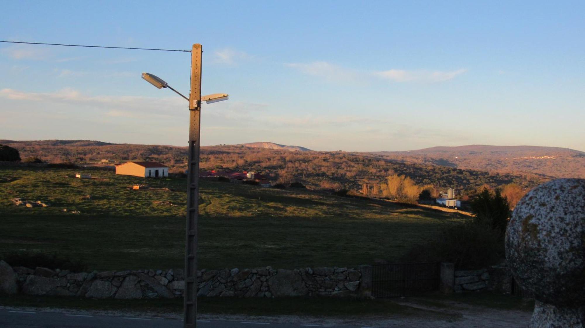 Casa Rural Mi Descanso Valdefuentes de Sangusin Luaran gambar
