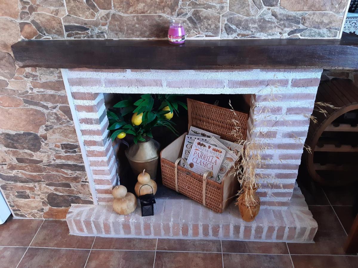 Casa Rural Mi Descanso Valdefuentes de Sangusin Luaran gambar